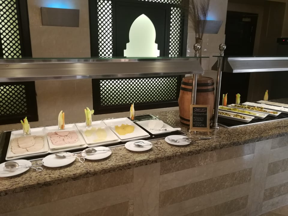 Gastro Miramar Al Aqah Beach Resort