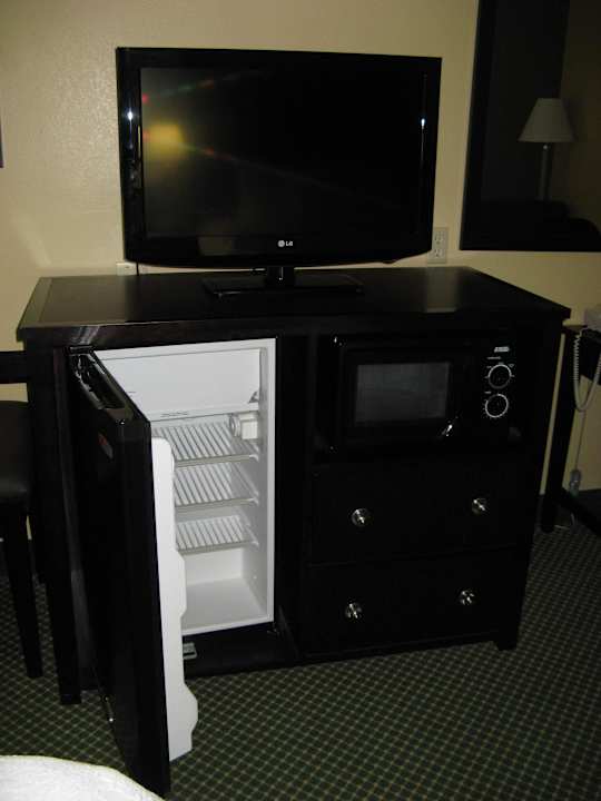 Zimmer mit Flat-TV, Kühlschrank und Mikrowelle Hotel Hampton Inn Bloomington West, IL