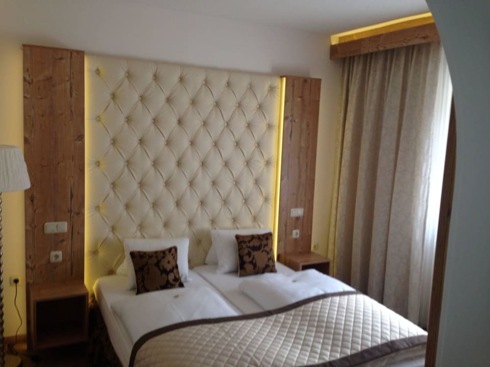 NEW SUPERIOR ROOM Hotel Rösch