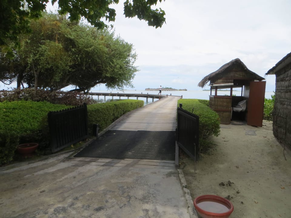 Hier geht es zu den OceanVillas Adaaran Select Hudhuran Fushi - Premium All Inclusive