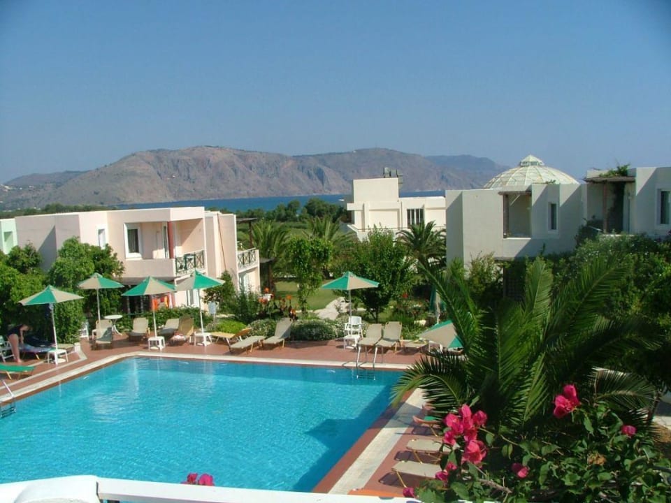 Blick über den Ruhepool HARPIN Georgioupolis Resort Aquapark & SPA