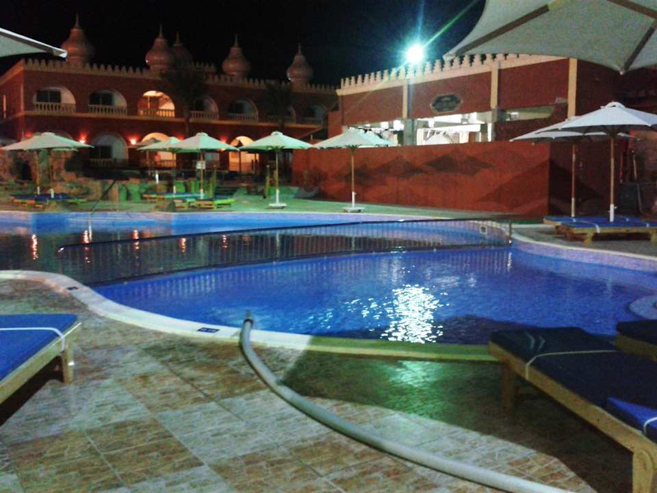 Leter Renovierungstag Hauptpool, ende des Urlaubs Pickalbatros Alf Leila Wa Leila Resort - Neverland Hurghada