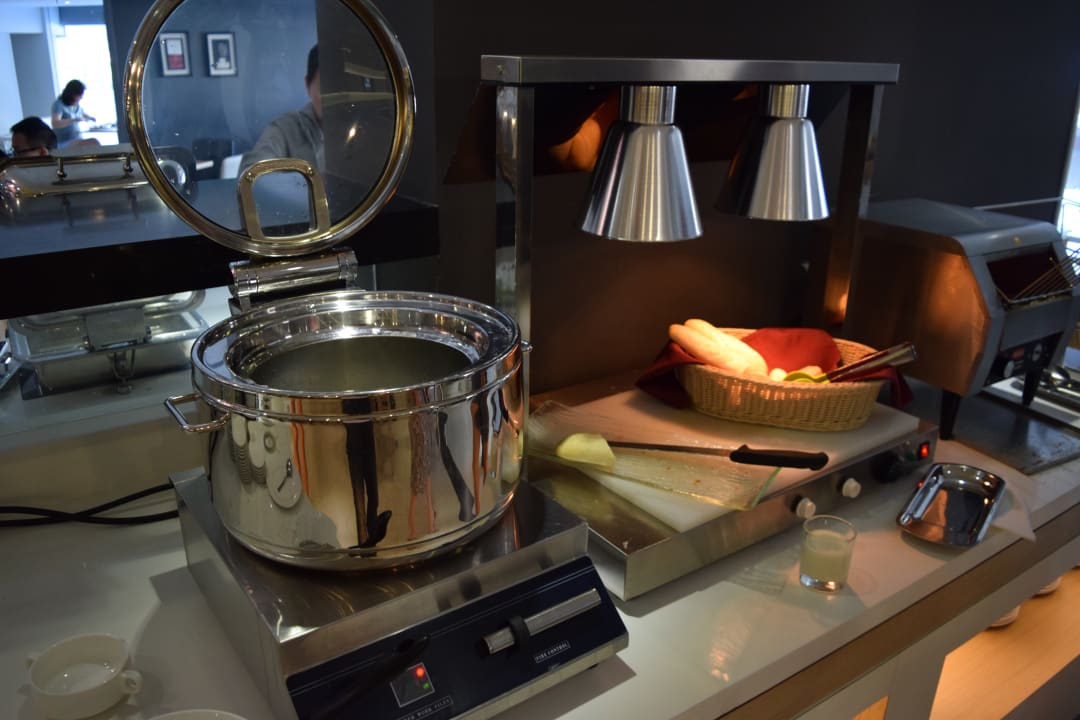 Frühstück in Form eines Buffets (Teilansicht) Hotel NEO+ Penang