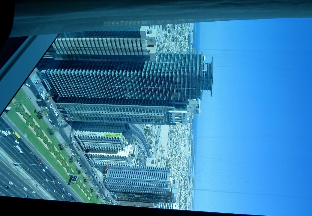 Ausblick aus dem 42. Stock Rose Rayhaan by Rotana