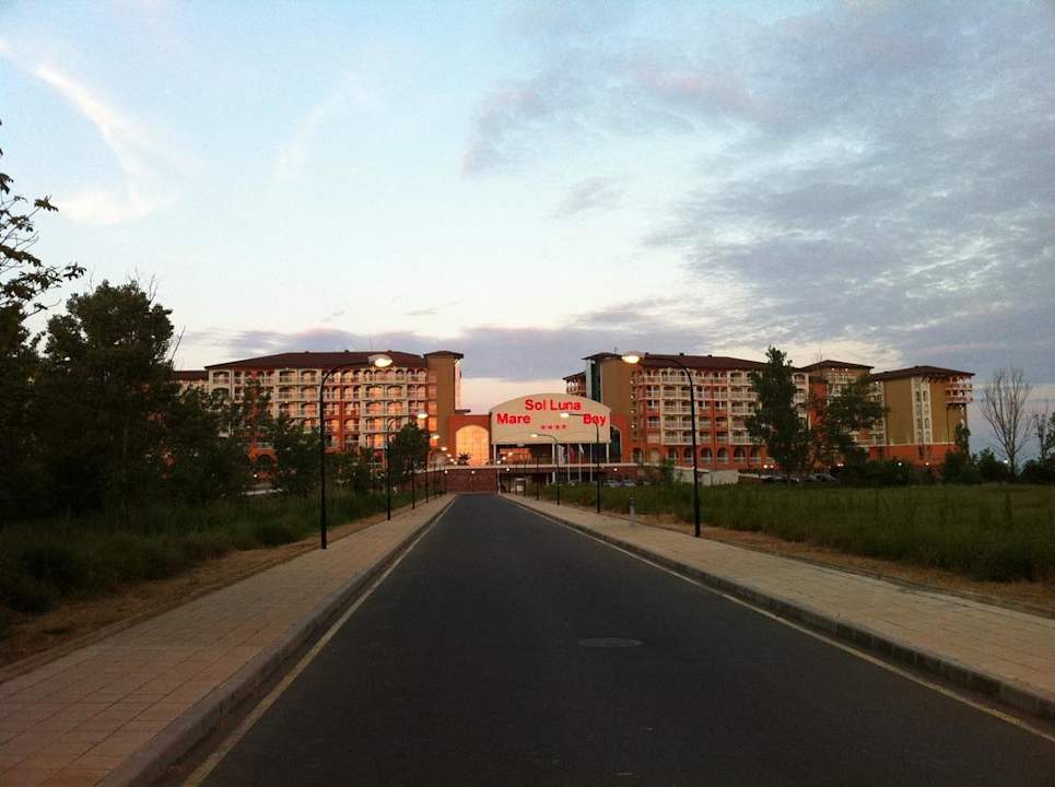 Von Vorne Sol Luna Bay