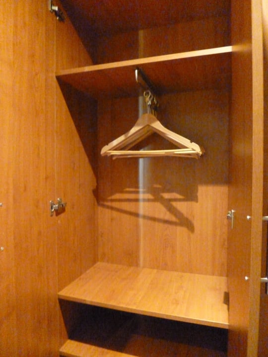 Kleiderschrank  - linke Seite Helios Lloret de Mar