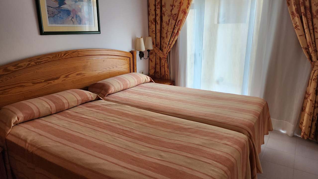 Zimmer Hotel Riu Oliva Beach Resort