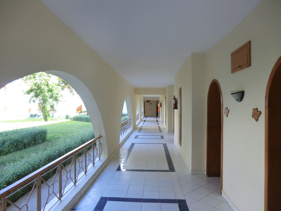 Der Gang zu unserem Zimmer Desert Rose