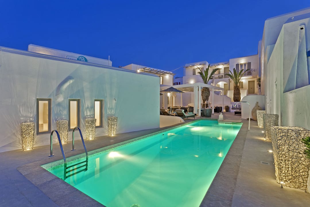 Pool Lilly Residence All Suites Hotel