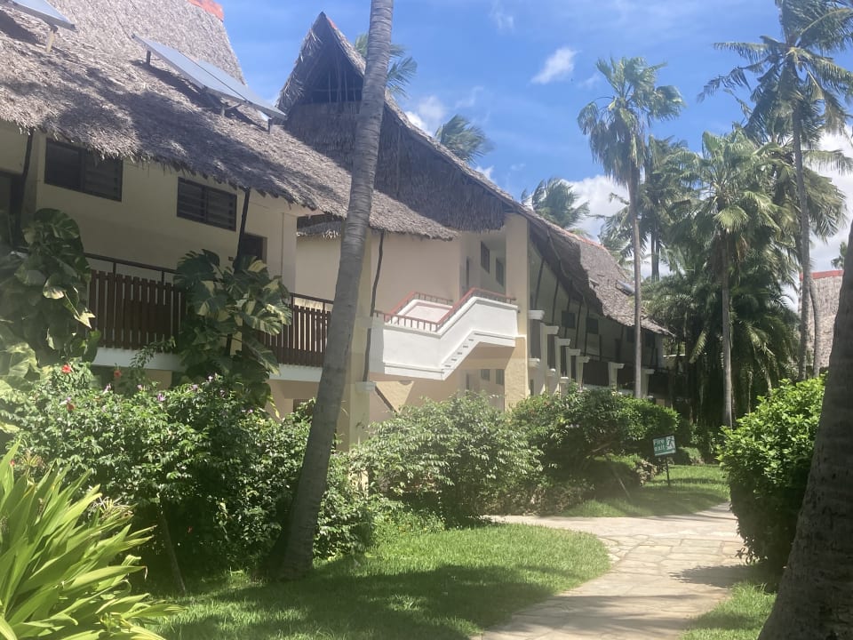 Gartenanlage Bahari Beach Hotel