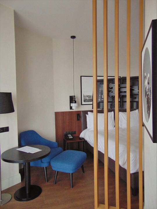 Zimmer Holiday Inn Telavi