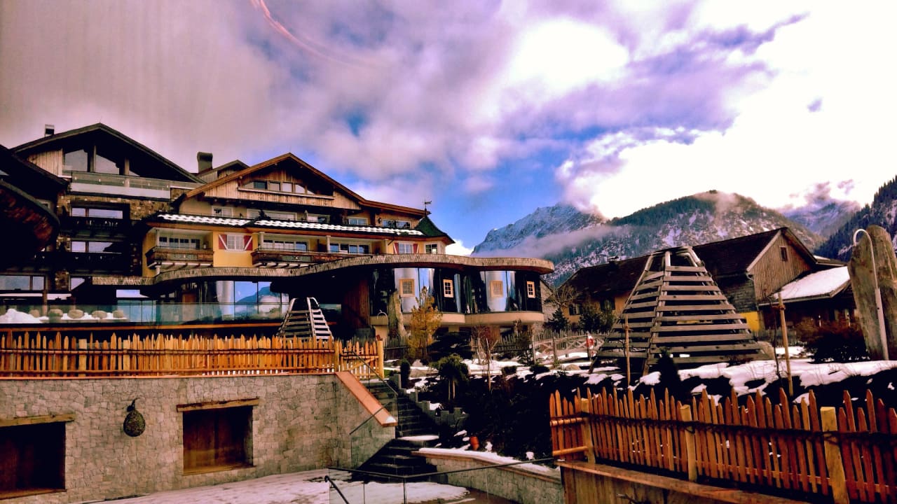 Außenansicht Wellnesshotel Engel