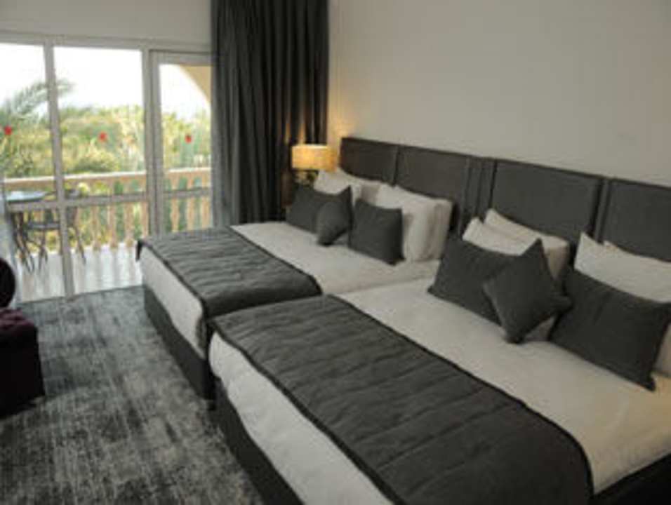 Club Studio Room Oscar Resort Hotel