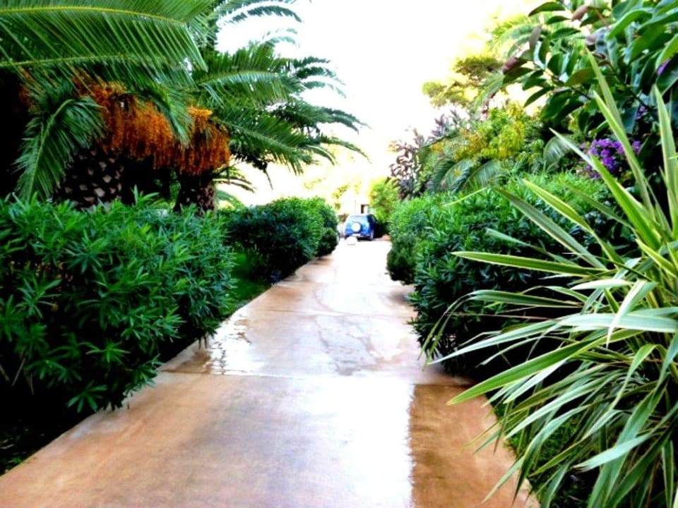 Zugang zum Eingangsportal Hotel Na Forana