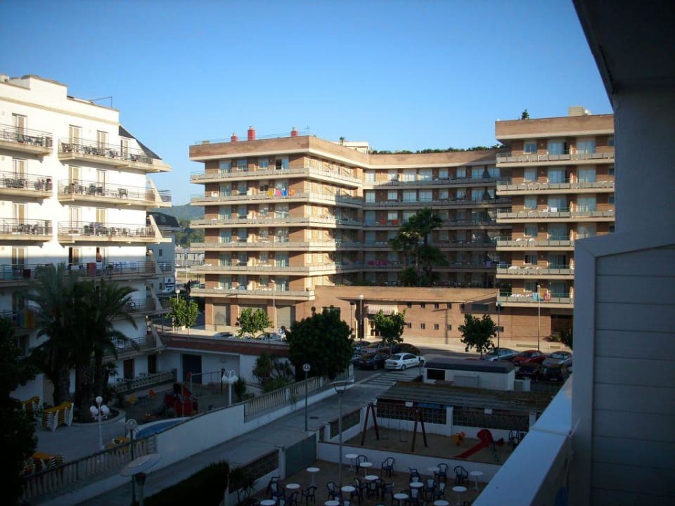 Ansicht aus dem Zimmer(Poolseite) Hotel Riviera