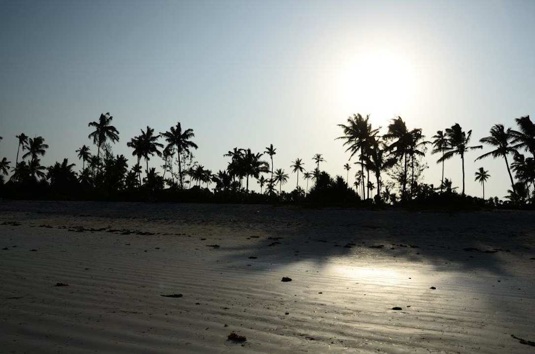 Am Abend Neptune Pwani Beach Resort & Spa