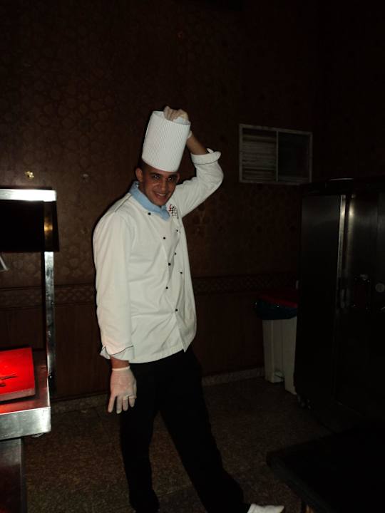 Koch im marokkanischen Restaurant Pickalbatros Alf Leila Wa Leila Resort - Neverland Hurghada