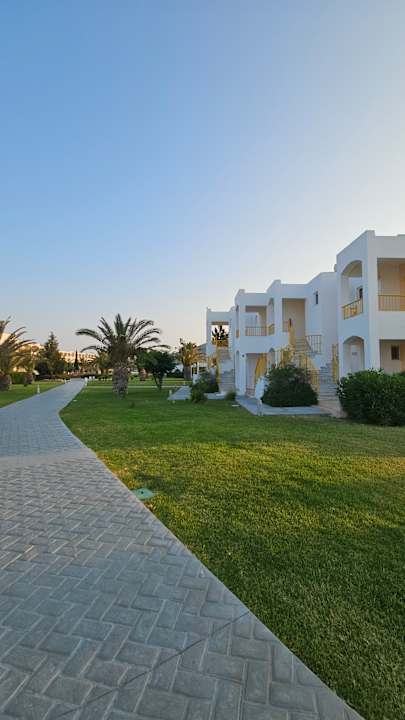 Gartenanlage Sovereign Beach Hotel