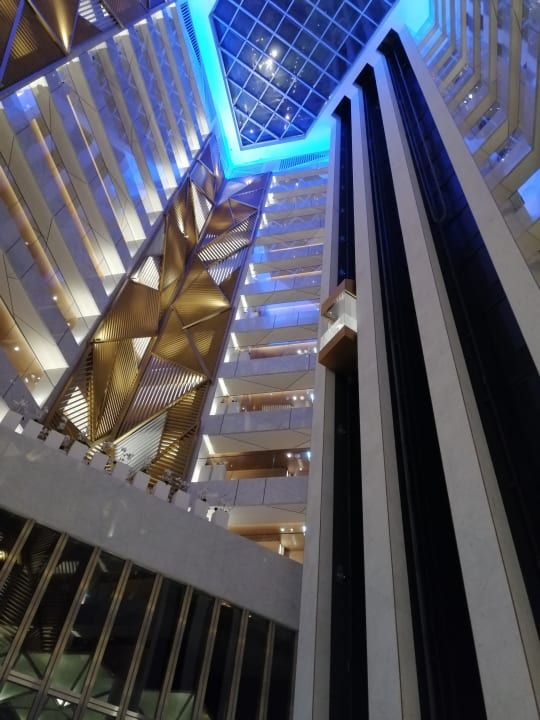 Lobby Al Bandar Rotana - Creek