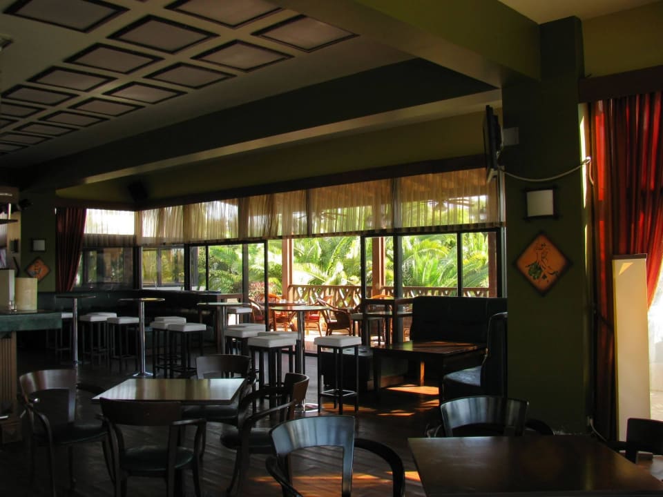 Бар Hotel Özkaymak Falez