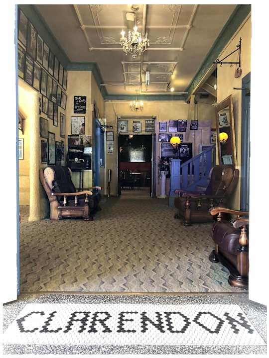 Lobby Clarendon Motel and Guesthouse