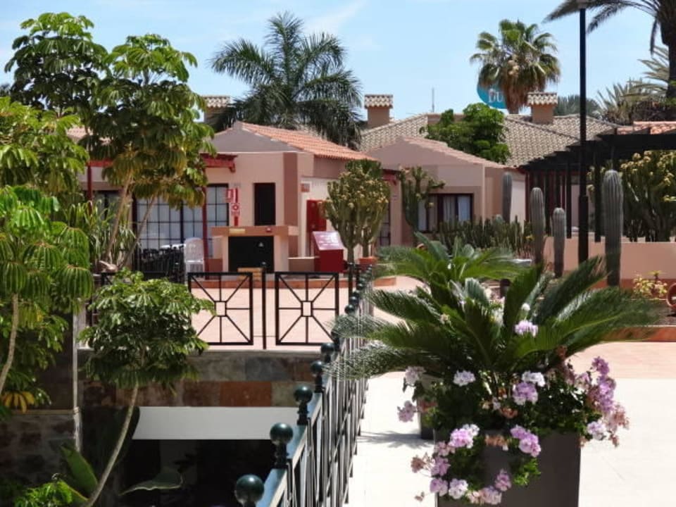 Blick auf die Bungalows allsun Hotel Esplendido