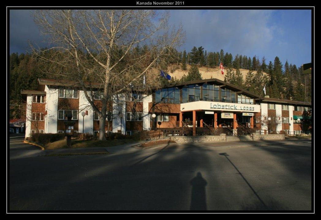 Aussenansicht Hotel Lobstick Lodge