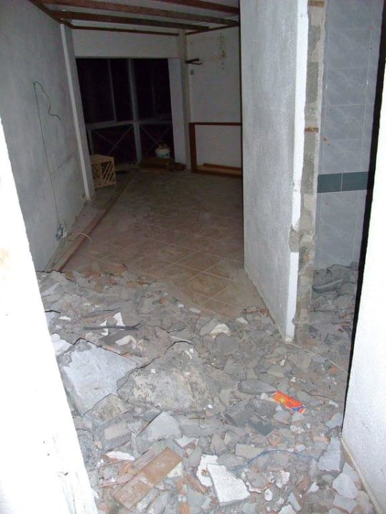 Baumaßnahmen während unseres Urlaub Berjaya Beau Vallon Bay Resort & Casino