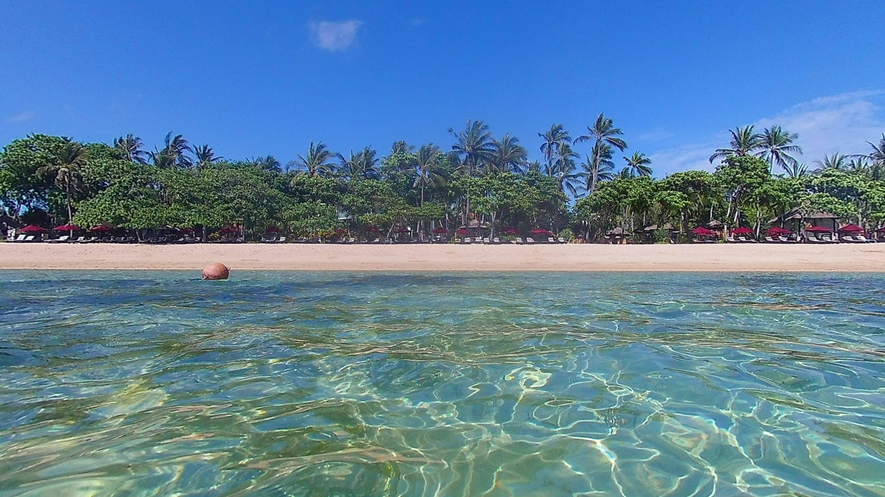 Morgens aus dem Wasser an den Strand The Laguna A Luxury Collection Resort & Spa