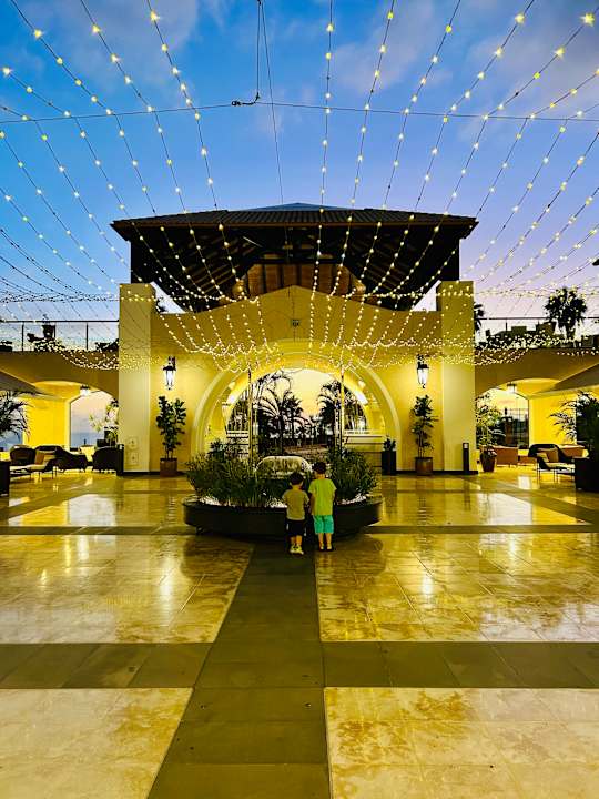Lobby Hotel Suite Villa María