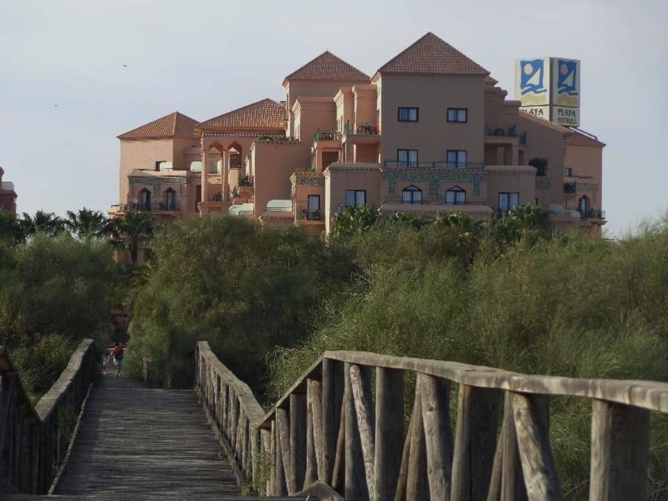 Vista desde la playa del Hotel Playacanela  Playacanela Hotel