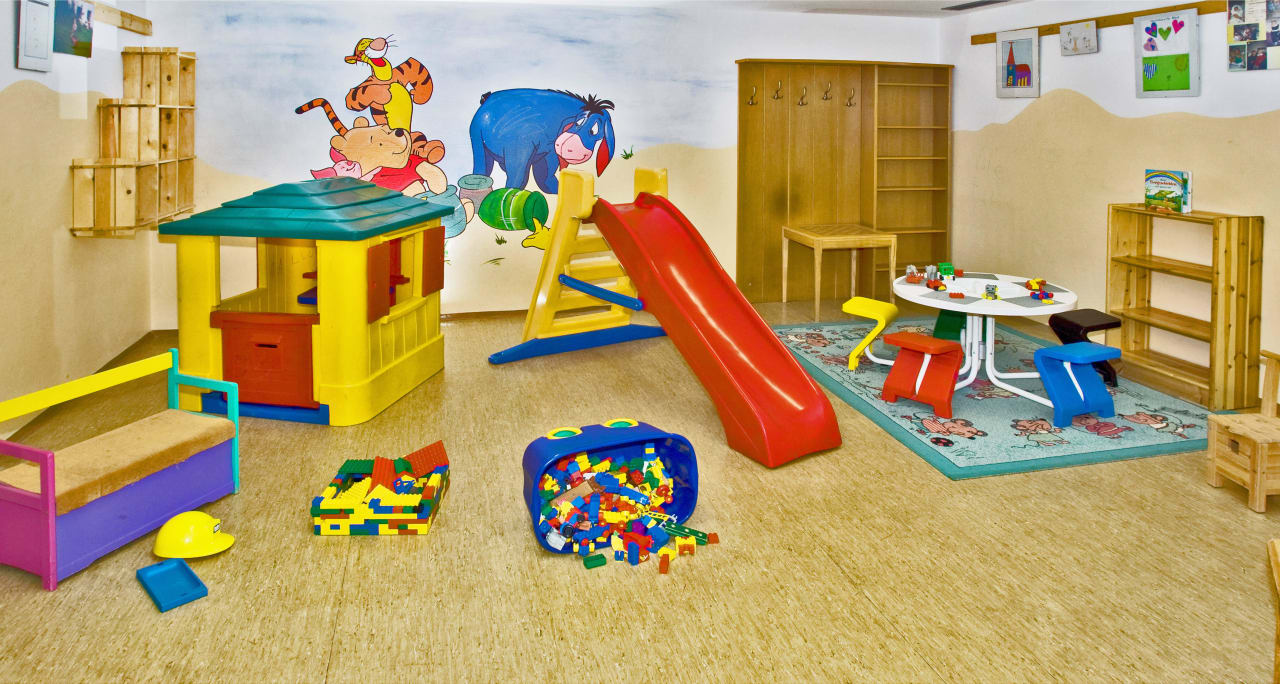 Kinderspielzimmer  Familienhotel Berghof
