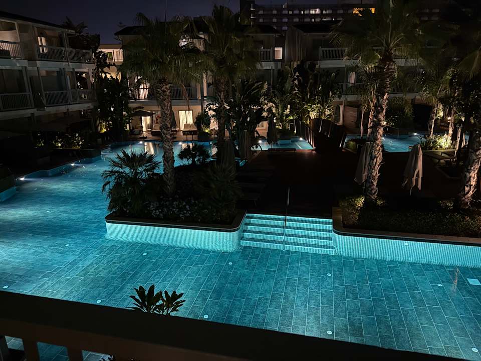 Zimmer Lara Barut Collection