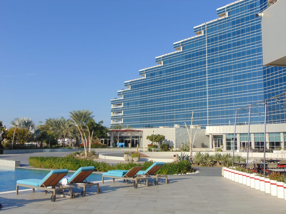 Pool The Art Hotel & Resort