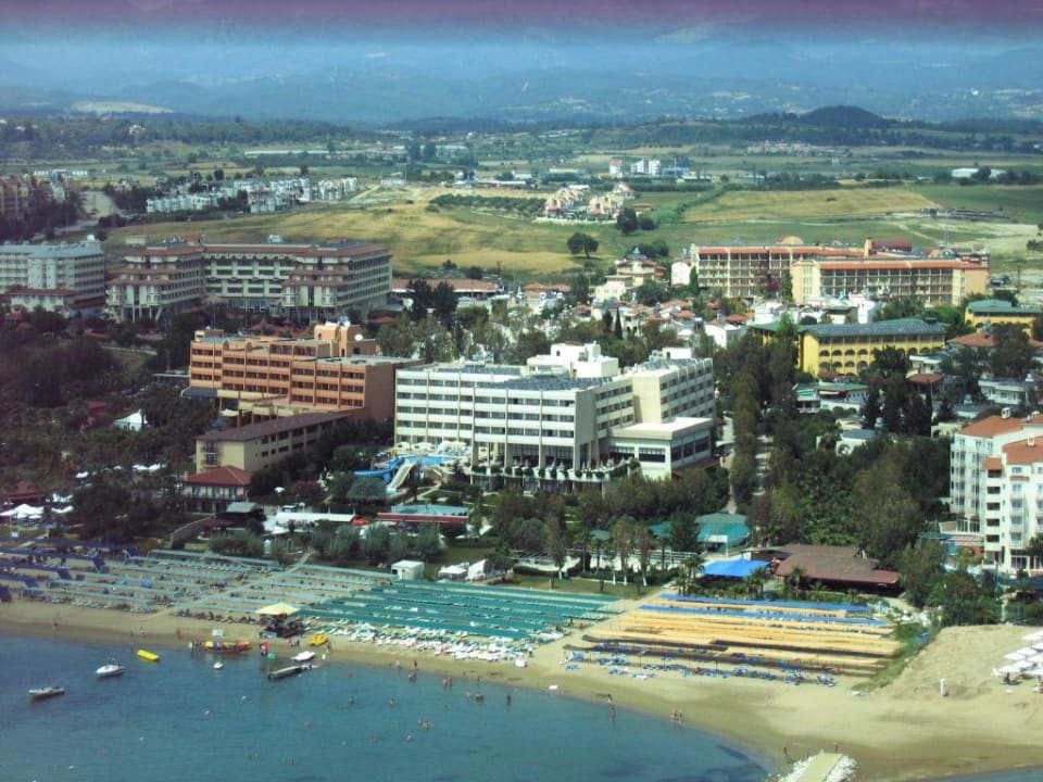 Hotelansicht aus der Luft Hotel Grand Side