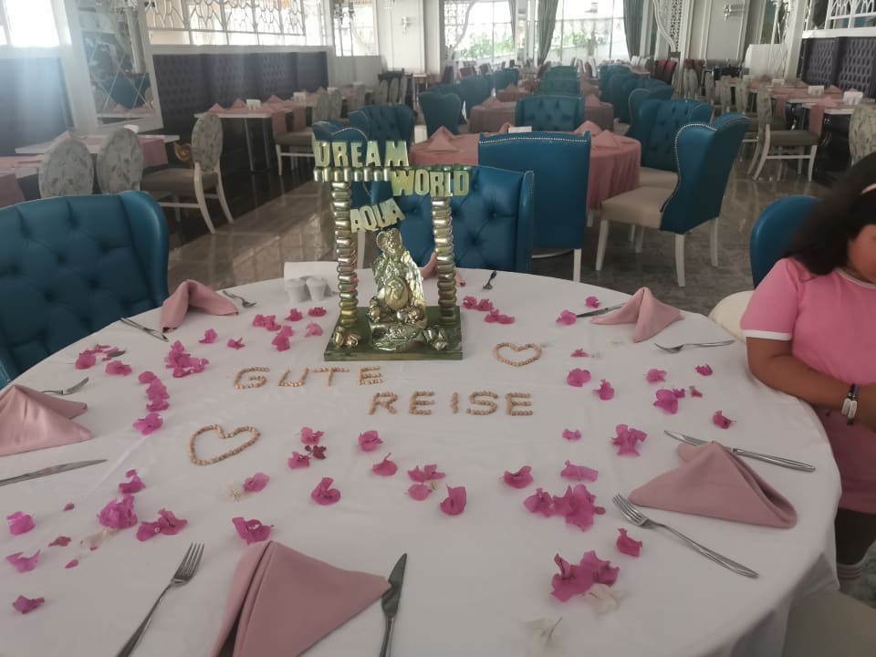 Zimmer Dream World Aqua Hotel