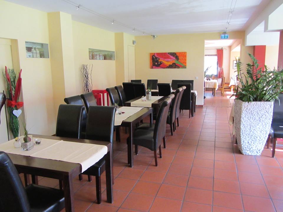 Renovierter Bereich des Restaurants MAARIUM Hotel