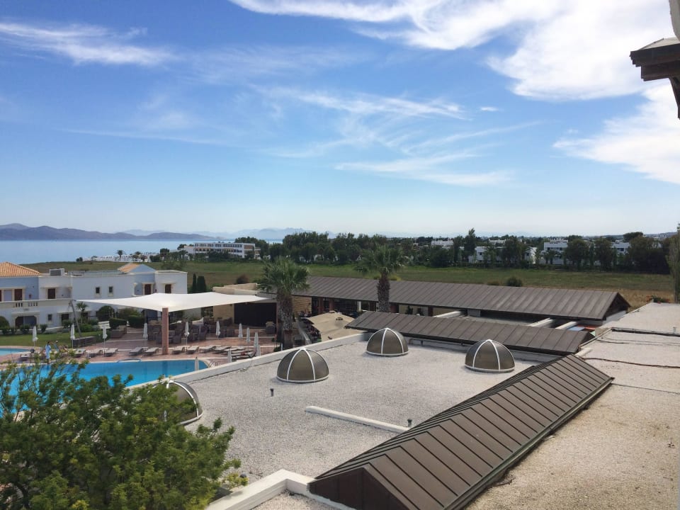 Aus Hotelzimmer Neptune Luxury Resort