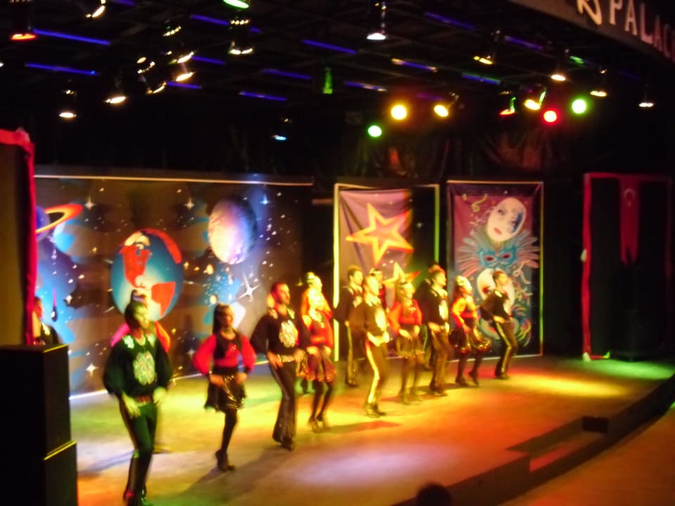 Die türkischen Volktänze Saturn Palace Resort Hotel