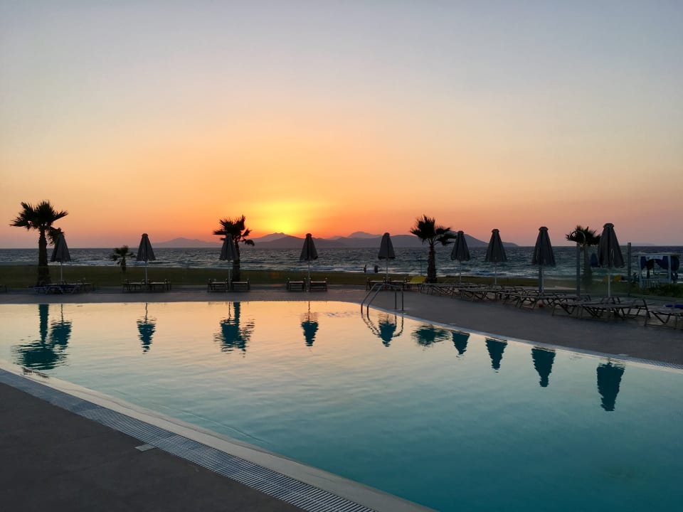 Pool Aeolos Beach Hotel