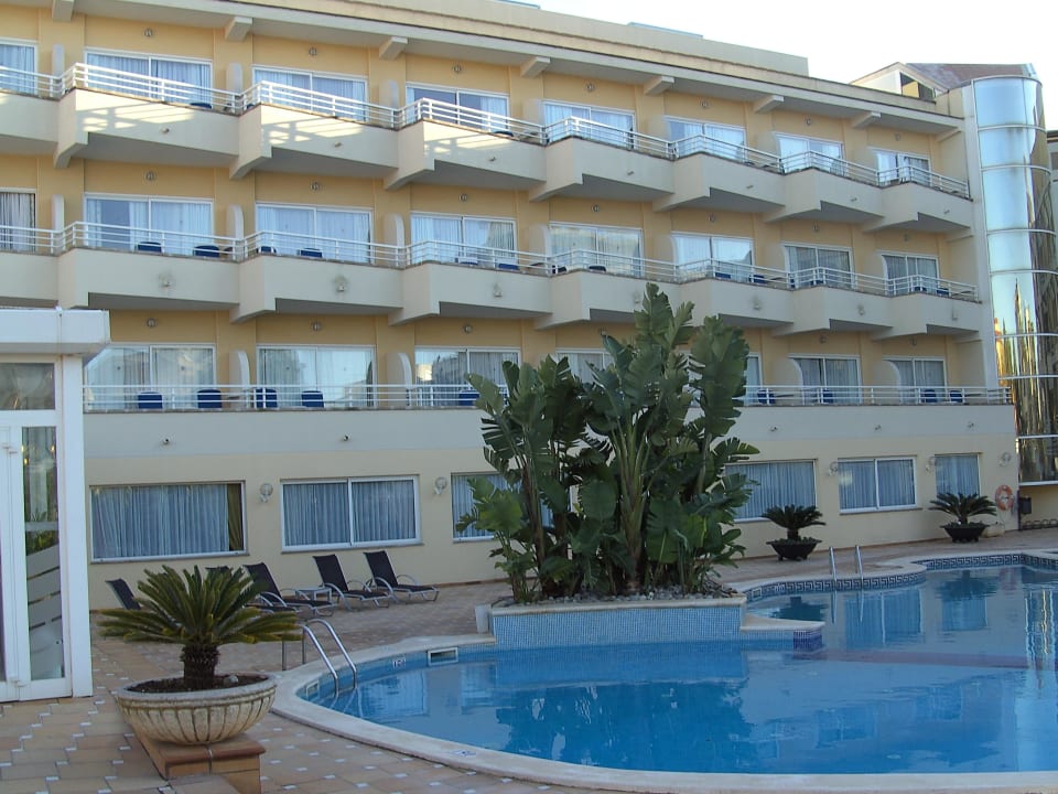 Teil der großzügigen Poolanlage Grupotel Acapulco Playa - Adults Only