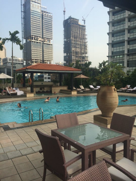 Entspannung am Pool InterContinental Singapore