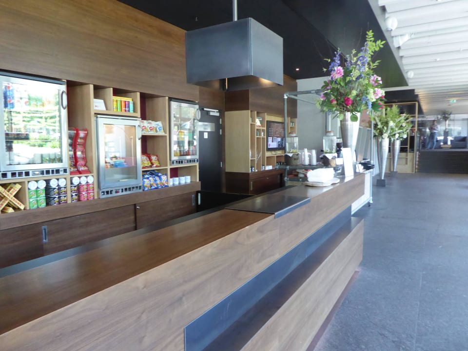 Rezeption Leonardo Hotel Amsterdam Rembrandtpark