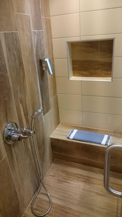 Regendusche Fodele Beach & Water Park Holiday Resort