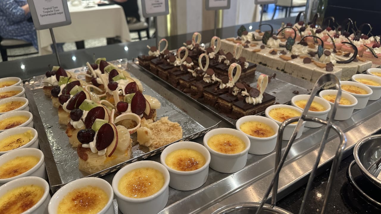 Gastro Premier Le Reve Hotel & Spa