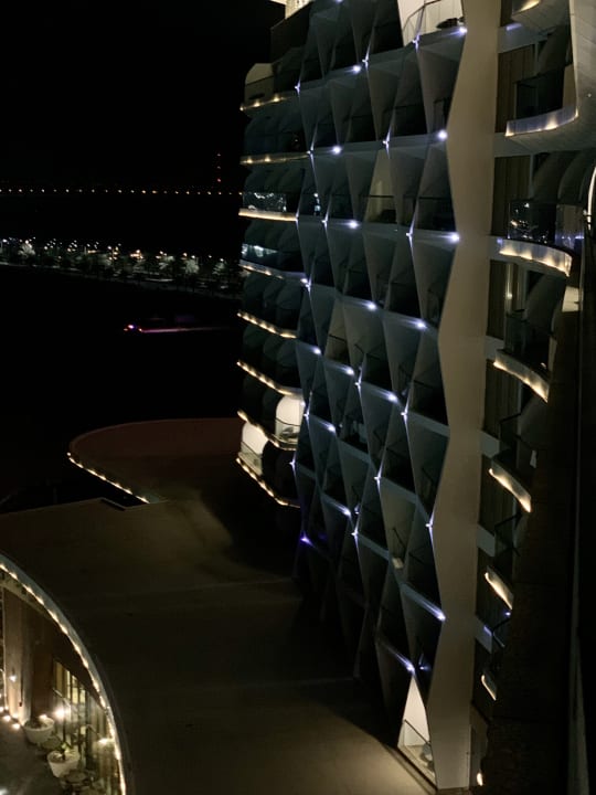 Außenansicht Hampton by Hilton Marjan Island