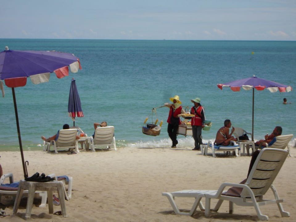 Die netten Strandverkäufer The Fair House Beach Resort