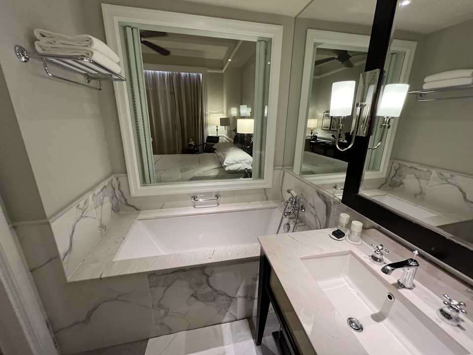 Zimmer Raffles Hotel Le Royal