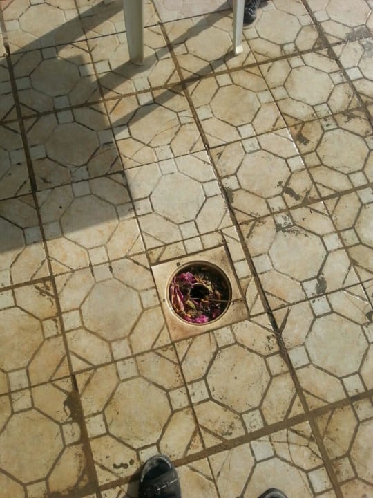 Sicherheit am Pool Hotel African Queen