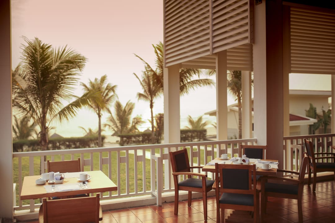 Gastro Sandy Beach Non Nuoc Resort